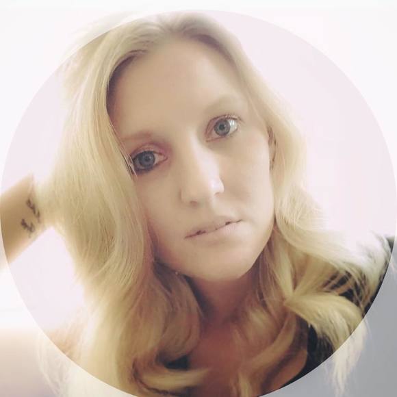 Meet your Posher, Kelly - Picture 1 of 1